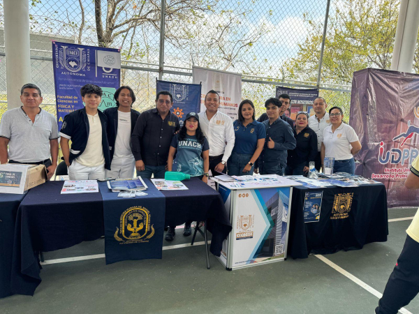 Se promovió la oferta académica de la UNACH en la Expo-Feria Profesiográfica de la Preparatoria número 7