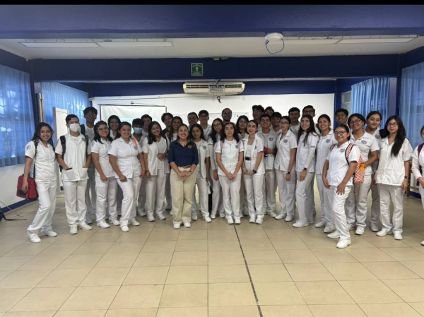 Estudiantes del curso de Inducción de la Licenciatura en Médico Cirujano vivieron el taller: &quot;Carpe Diem, aprendiendo a cuidar de mí y mis emociones &quot;