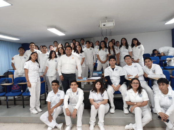 Se impartió el taller: &quot;Carpe Diem, aprendiendo a cuidar de mí y mi salud mental&quot; en la Facultad de Medicina Humana C-II