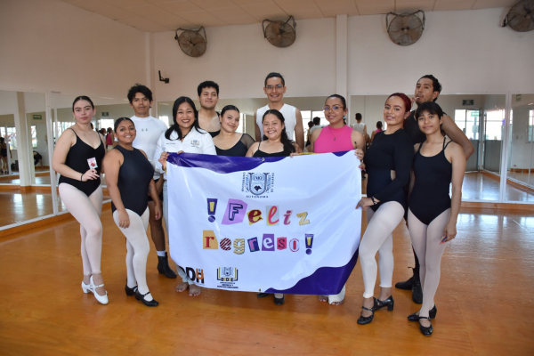 Platica informativa a los Estudiantes del 8o. Semestre de la Licenciatura en Danza del CEUNACH