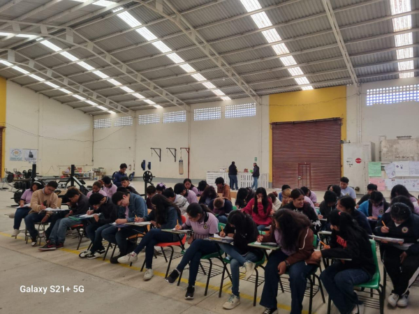 Se llevó a cabo la aplicación de pruebas vocacionales al alumnado de la Preparatoria Ciudad Maya, municipio de Berriozábal.