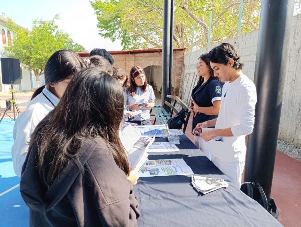 El alumnado del Instituto Fray Matías de Córdoba, en Tuxtla Gutiérrez, conoció la Oferta Académica de la Universidad Autónoma de Chiapas
