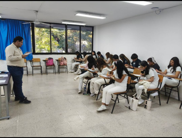 Se impartió el taller: &quot;Inteligencia emocional, como tratar con gente difícil&quot; para alumnos del 4o. módulo de la Licenciatura en Gerontología